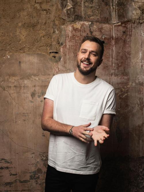 Iain Stirling